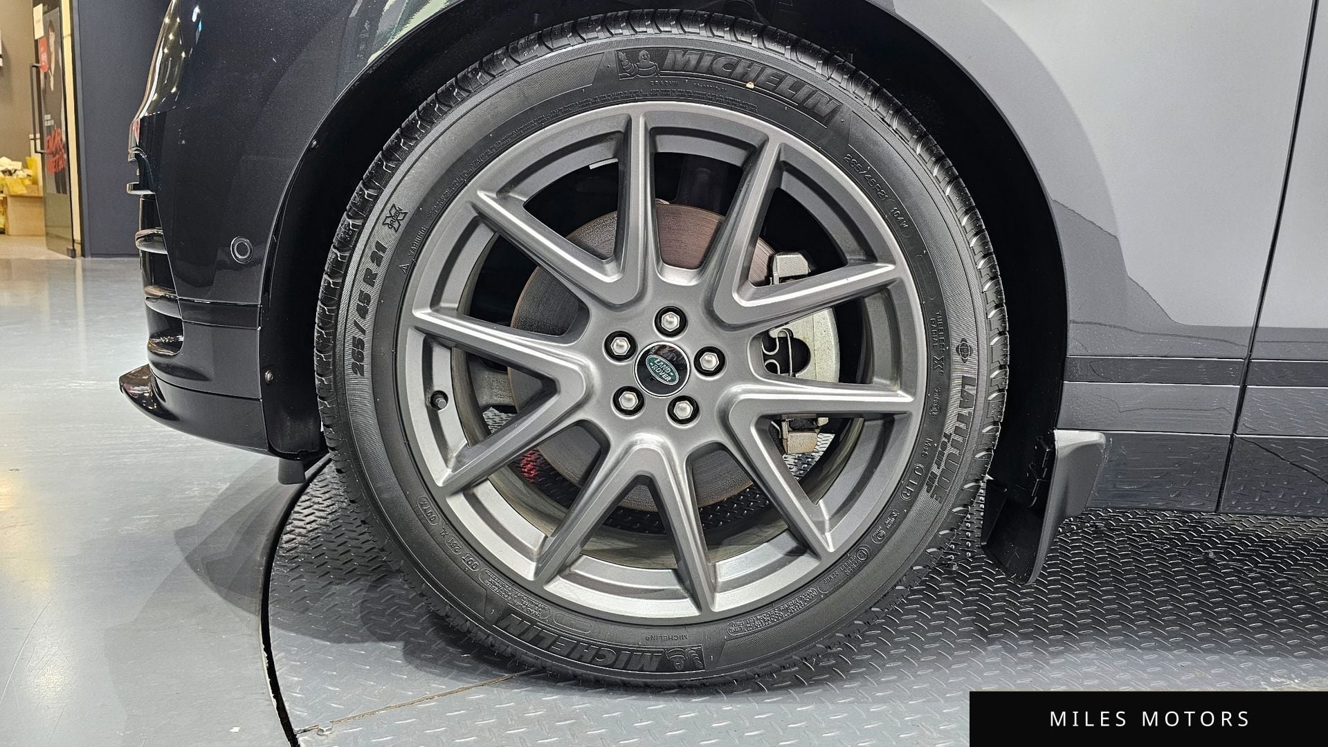 Land Rover Range Rover Velar 2025 — миниатюра 5
