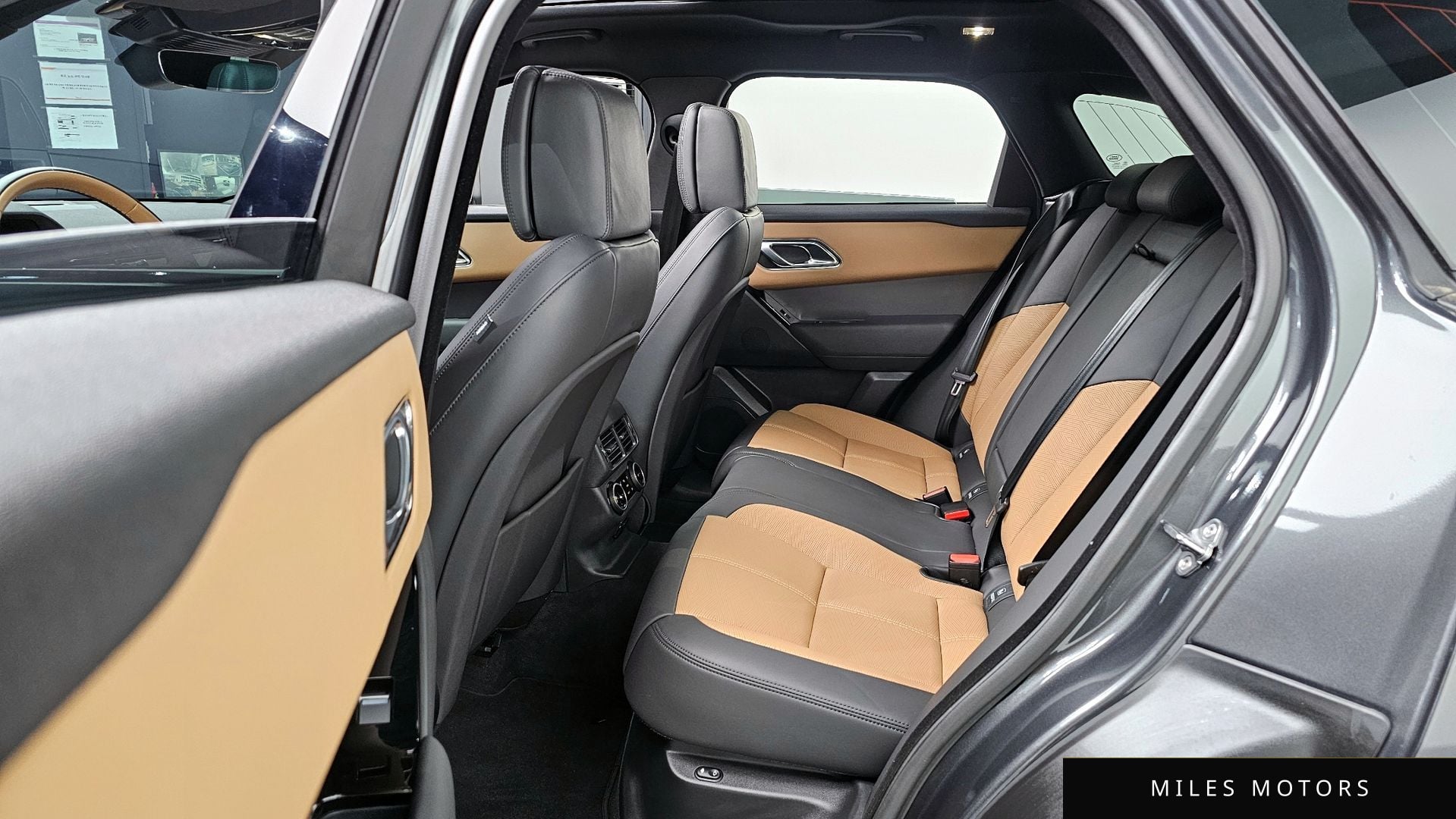 Land Rover Range Rover Velar 2025 — миниатюра 13