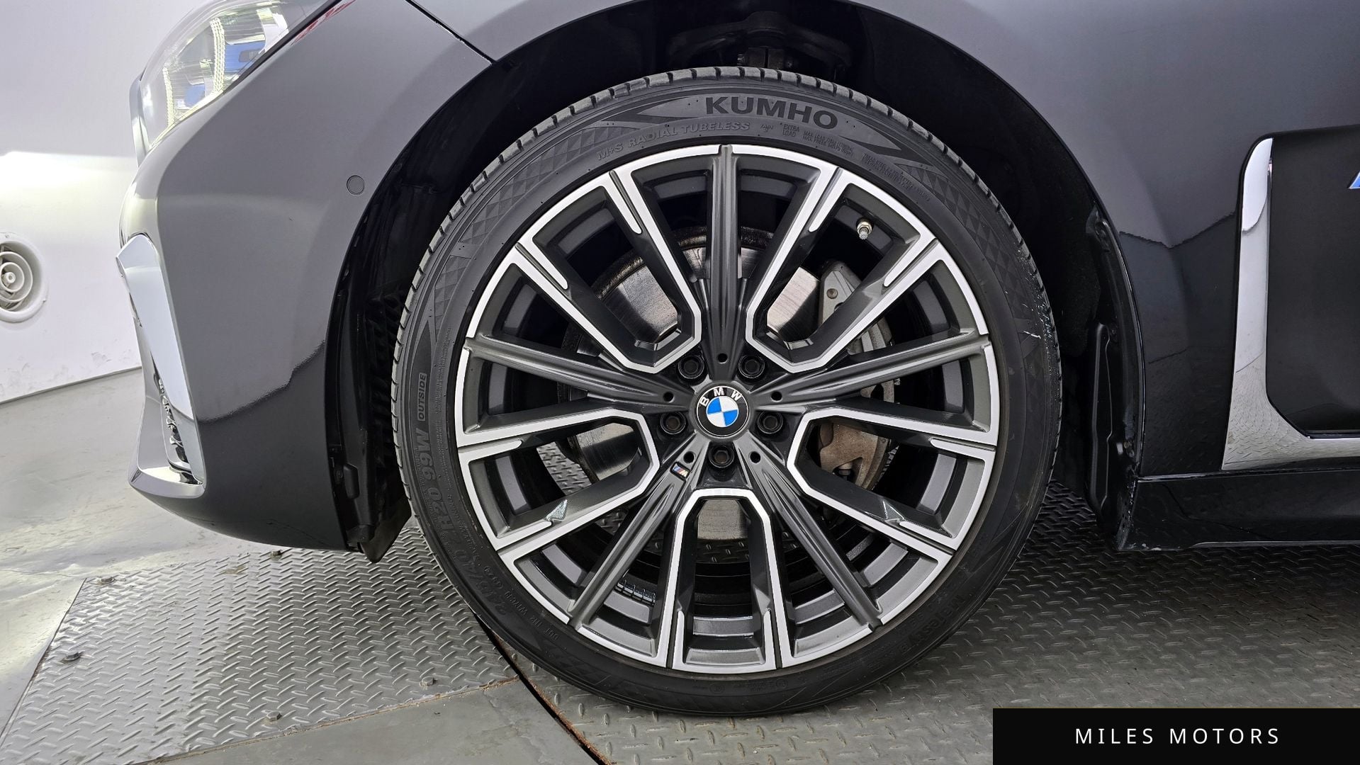 BMW 7 Series (G11) 2021 — миниатюра 5
