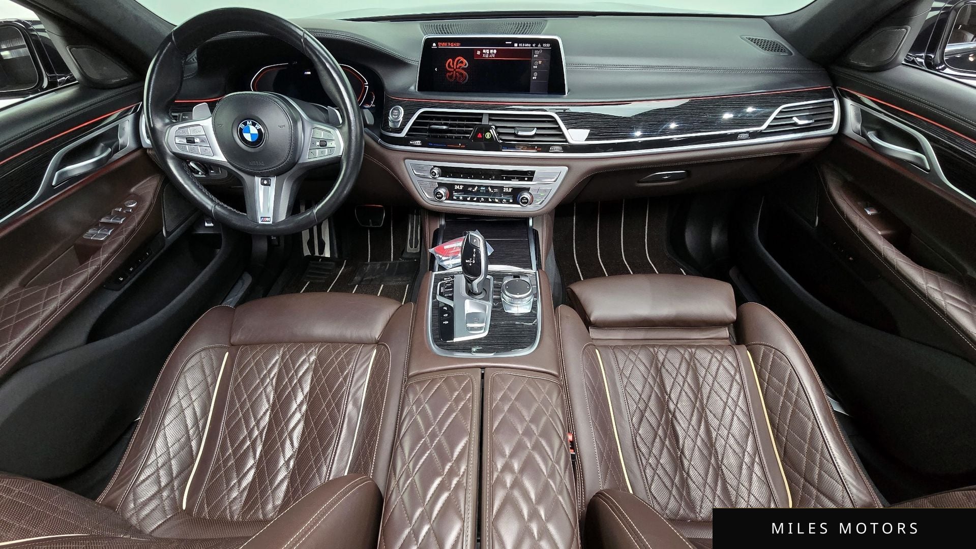 BMW 7 Series (G11) 2021 — миниатюра 7