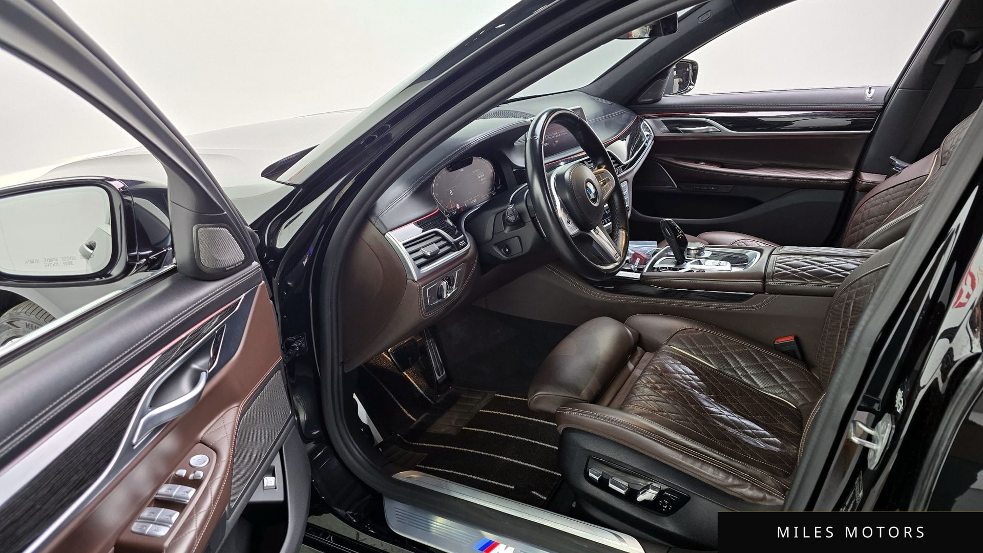 BMW 7 Series (G11) 2021 — миниатюра 10