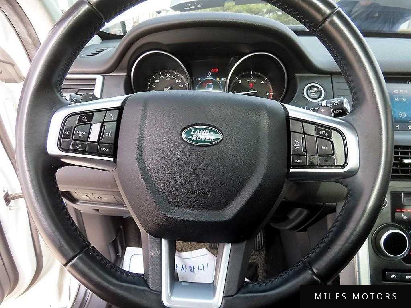 Land Rover Discovery Sport 2017 — миниатюра 8