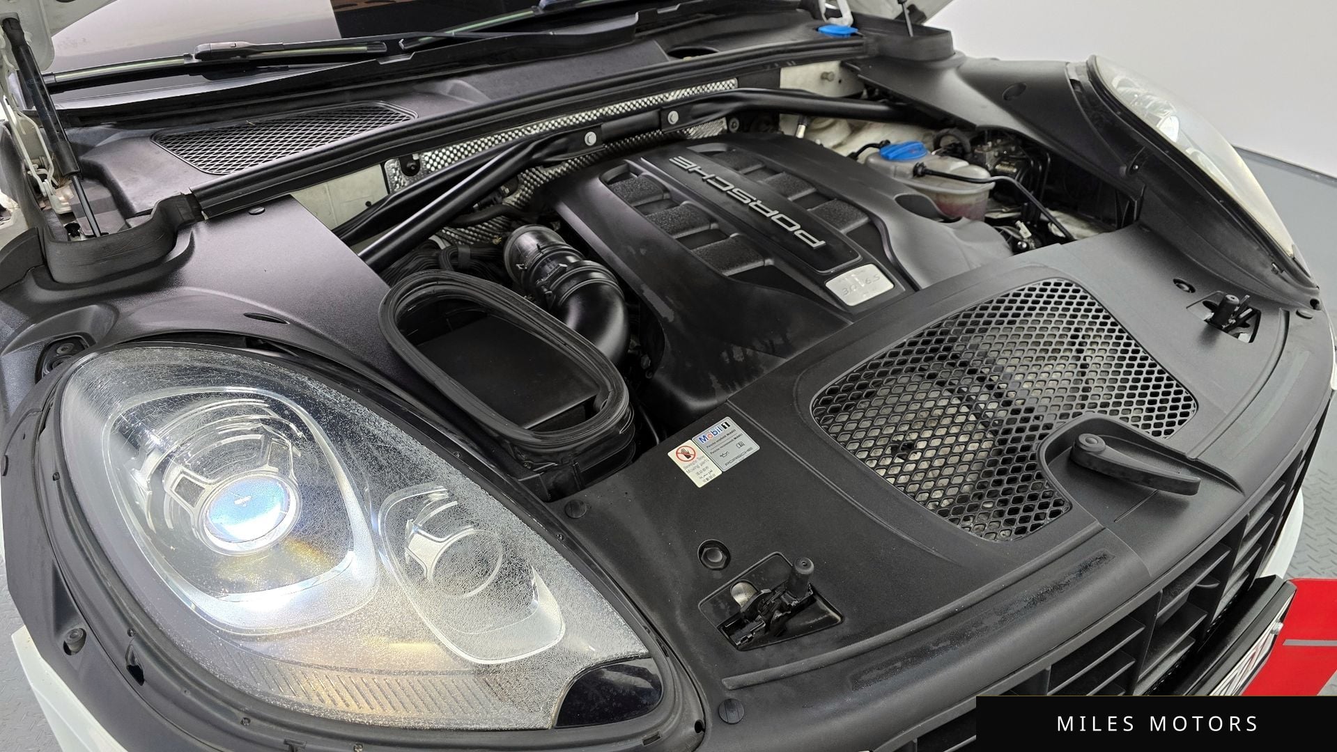 Porsche Macan 2015 — миниатюра 6