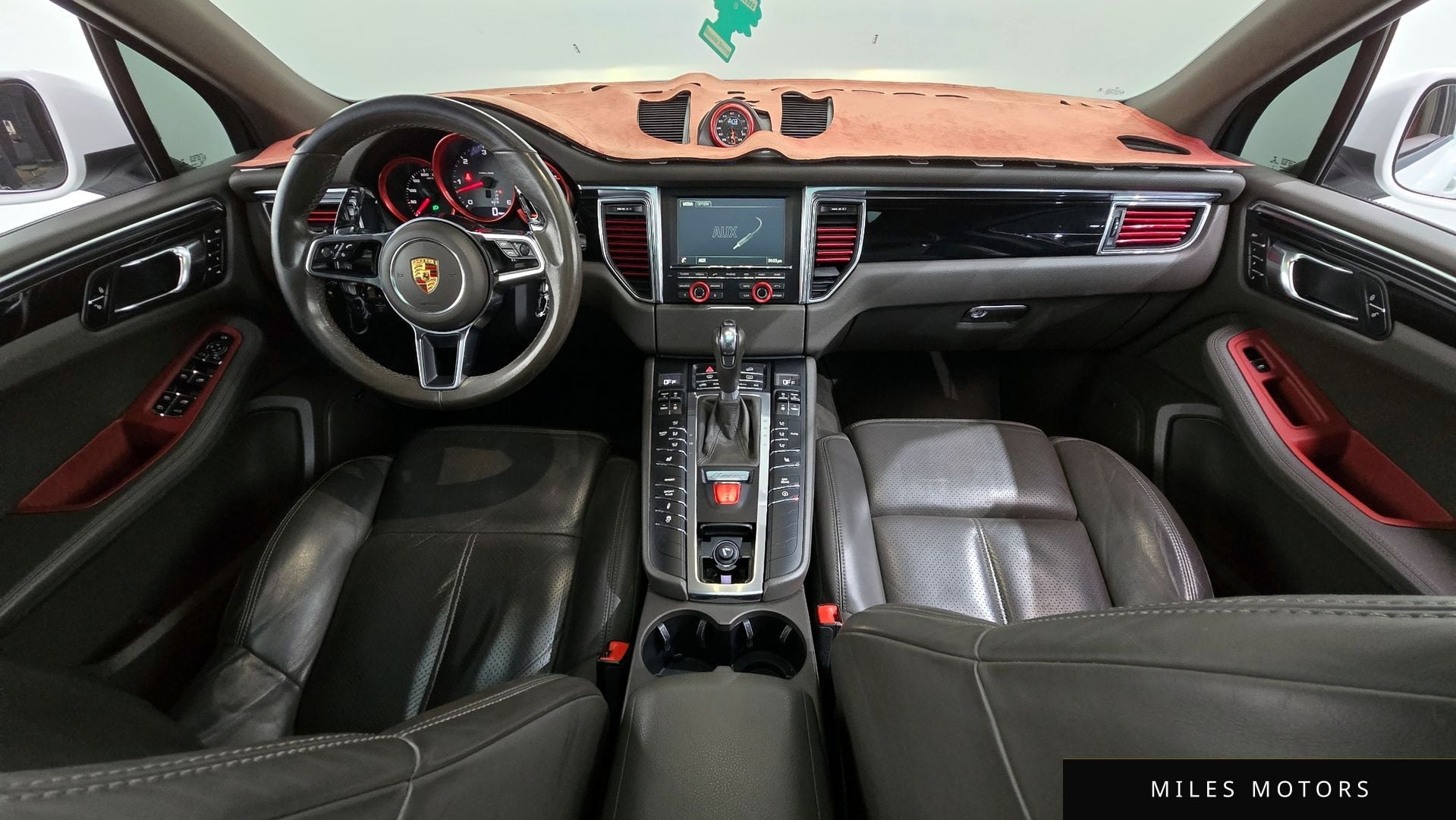 Porsche Macan 2015 — миниатюра 7