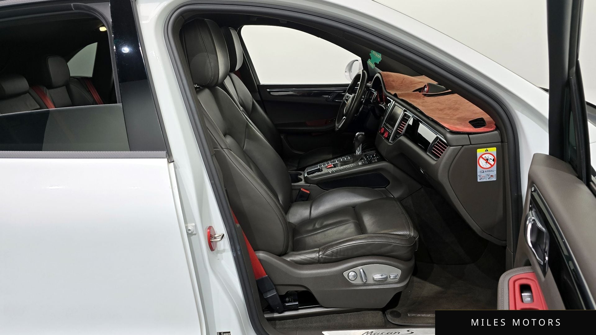 Porsche Macan 2015 — миниатюра 11