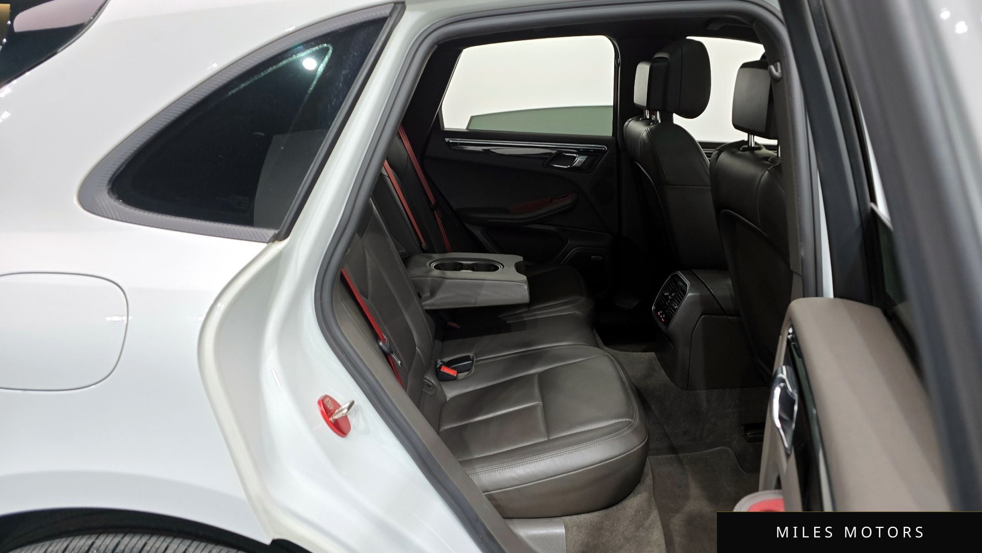 Porsche Macan 2015 — миниатюра 12