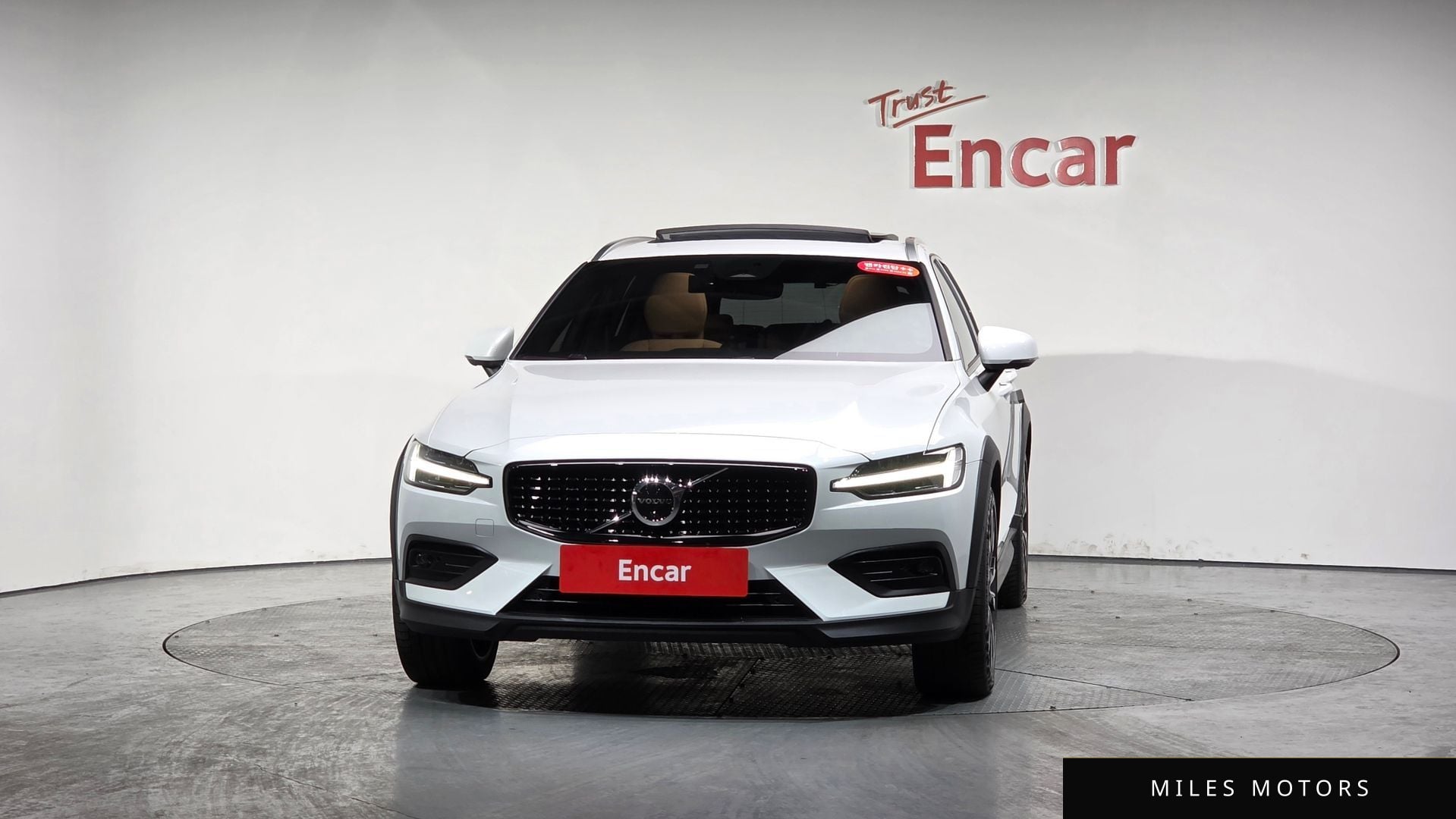 Volvo V60 2023 — миниатюра 2