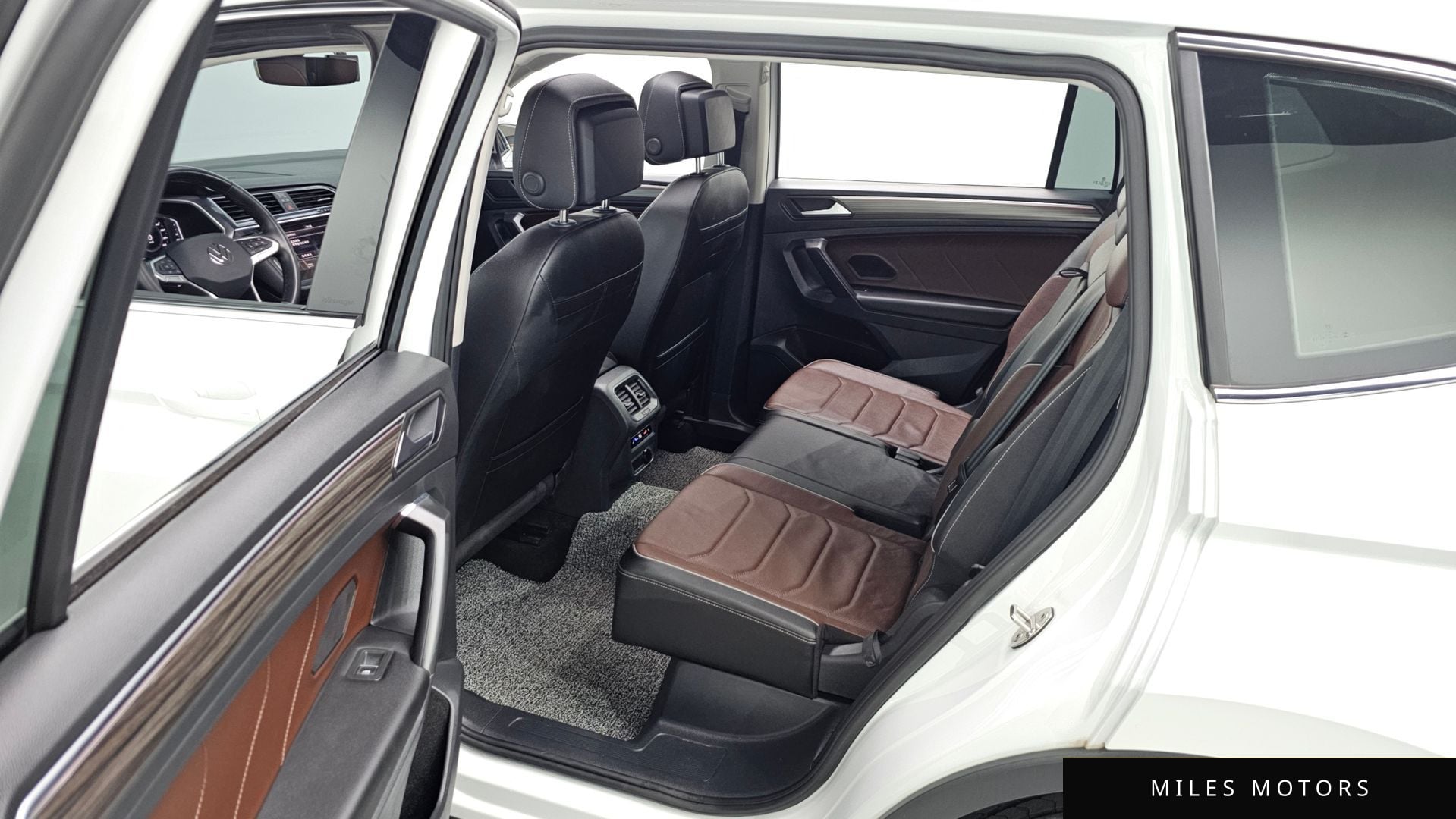 Volkswagen Tiguan 2023 — миниатюра 12
