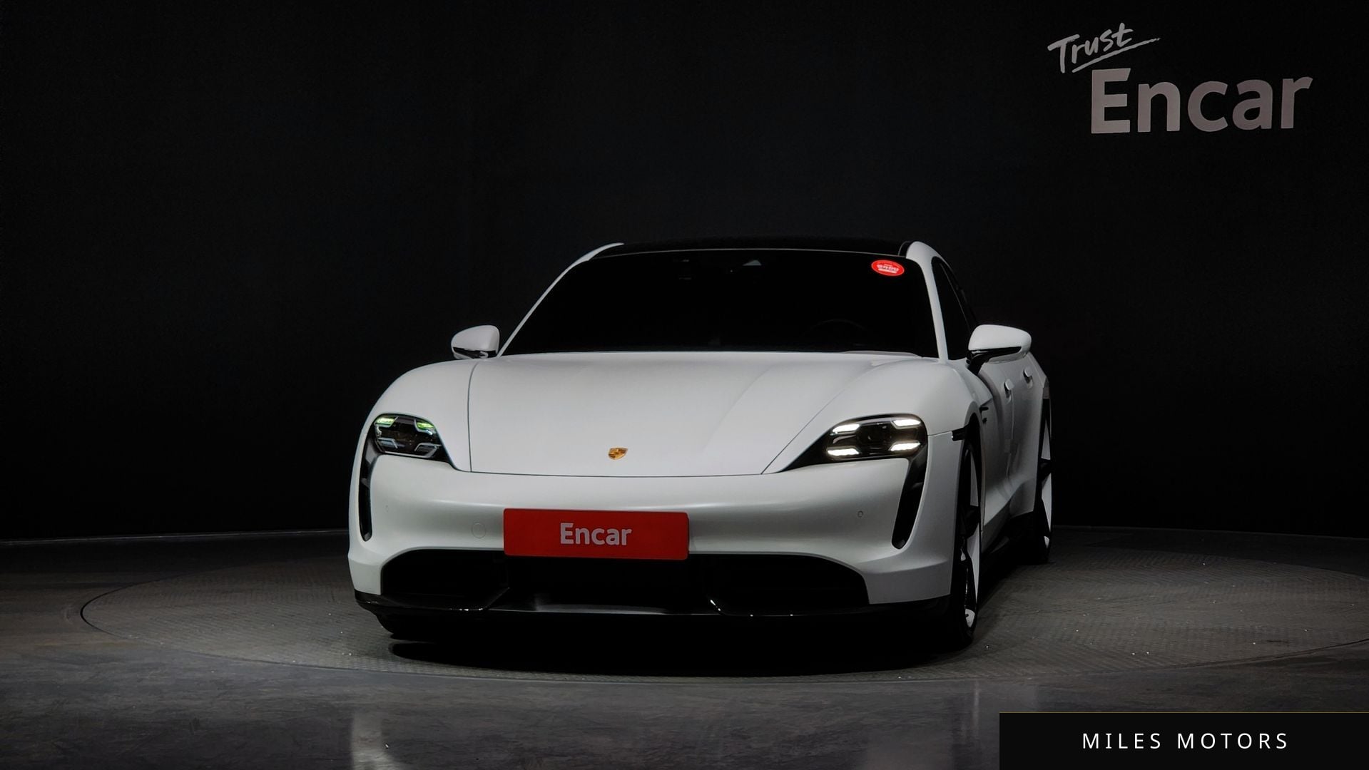 Porsche Taycan 2021 — миниатюра 3
