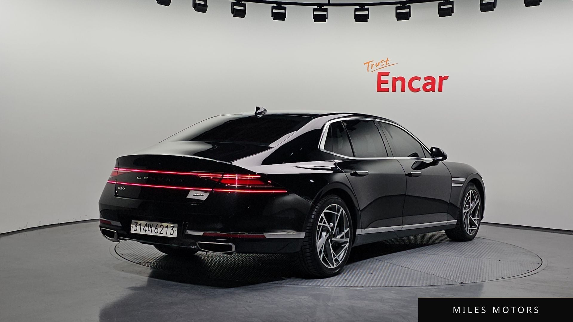 Genesis G90 (RS4) 2022 — миниатюра 2