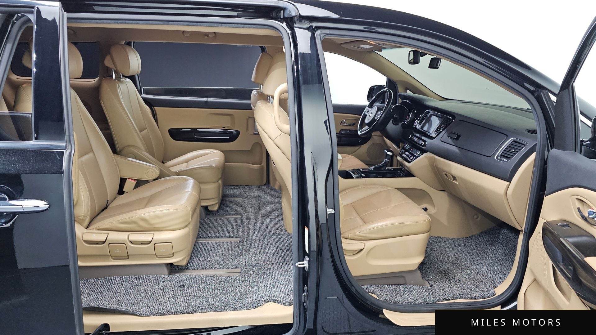 Kia Canival 2017 — миниатюра 12