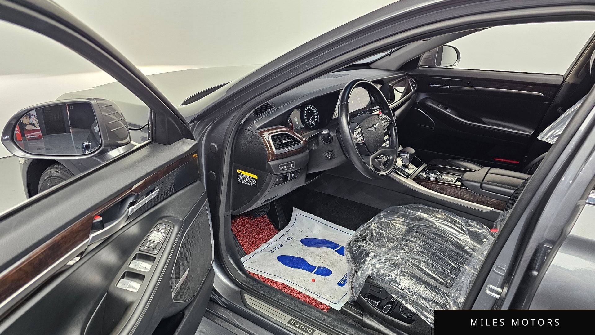 Genesis EQ900 2016 — миниатюра 10