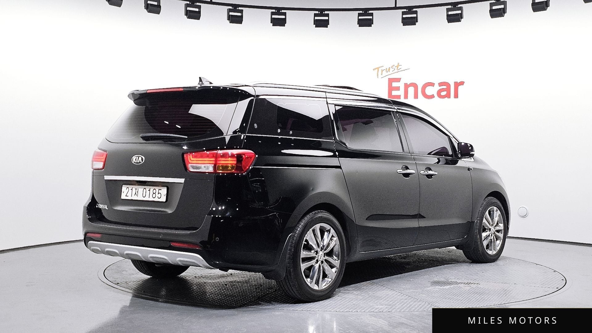 Kia Canival 2017 — миниатюра 2