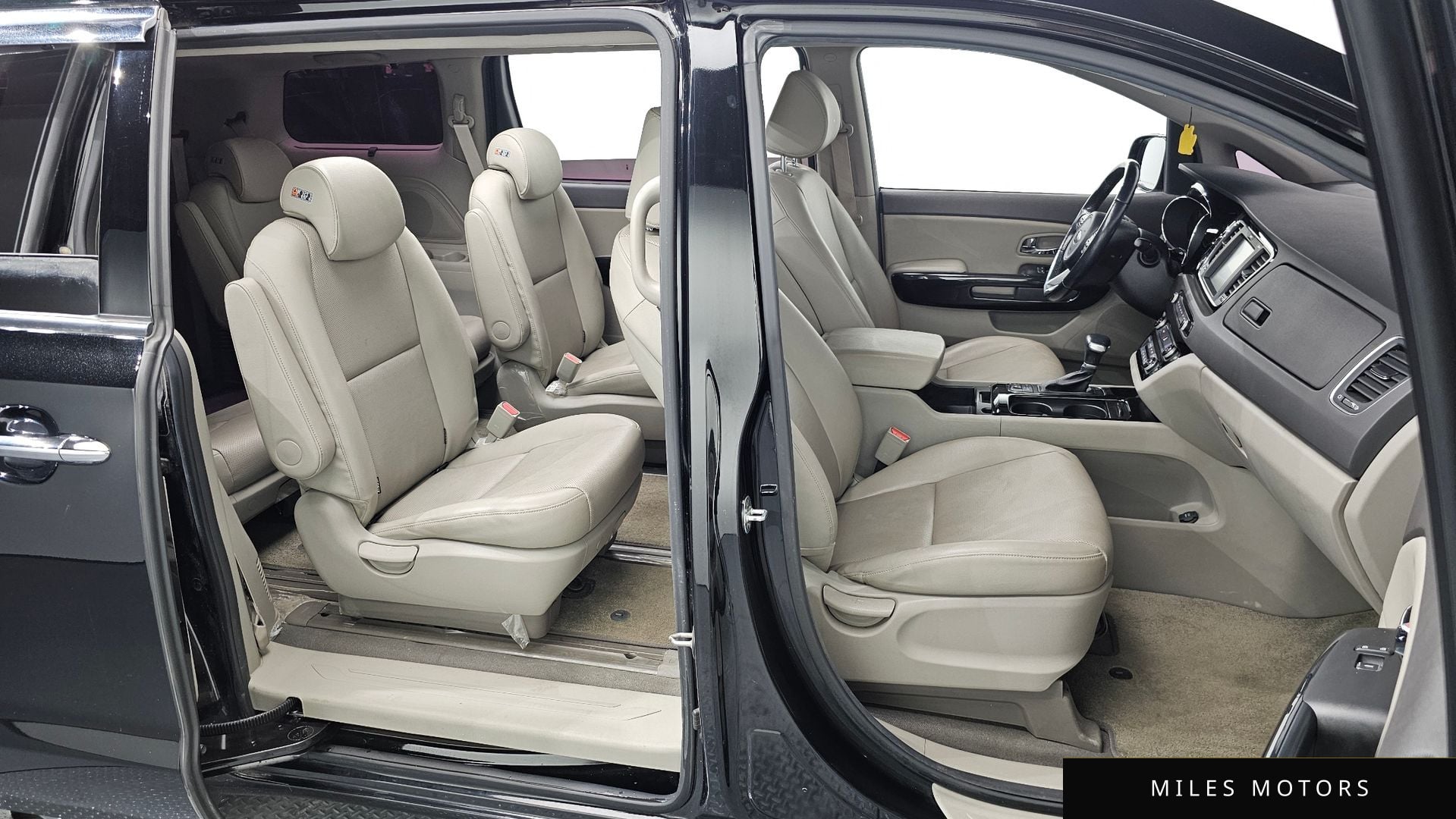 Kia Canival 2017 — миниатюра 12