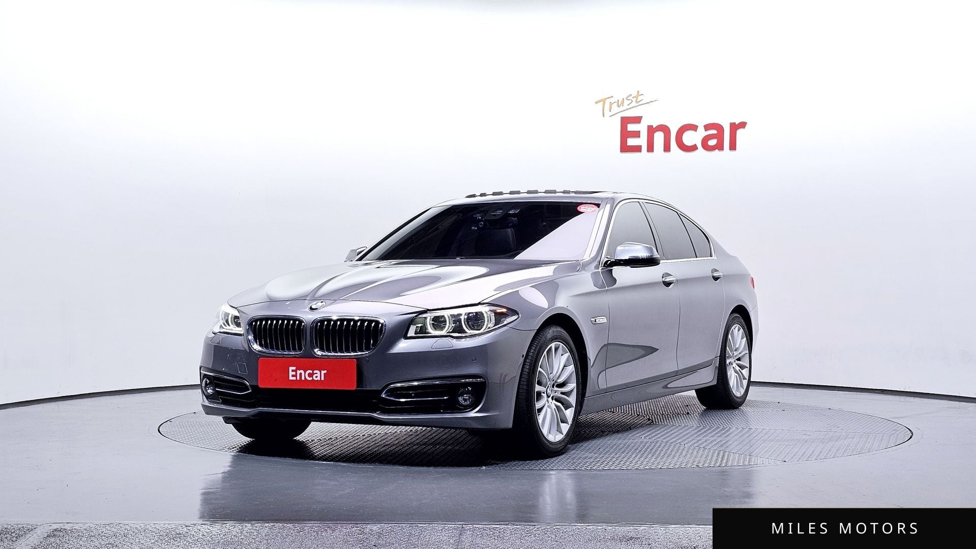 BMW 5 Series (F10) 2015 — фото 1 из 12
