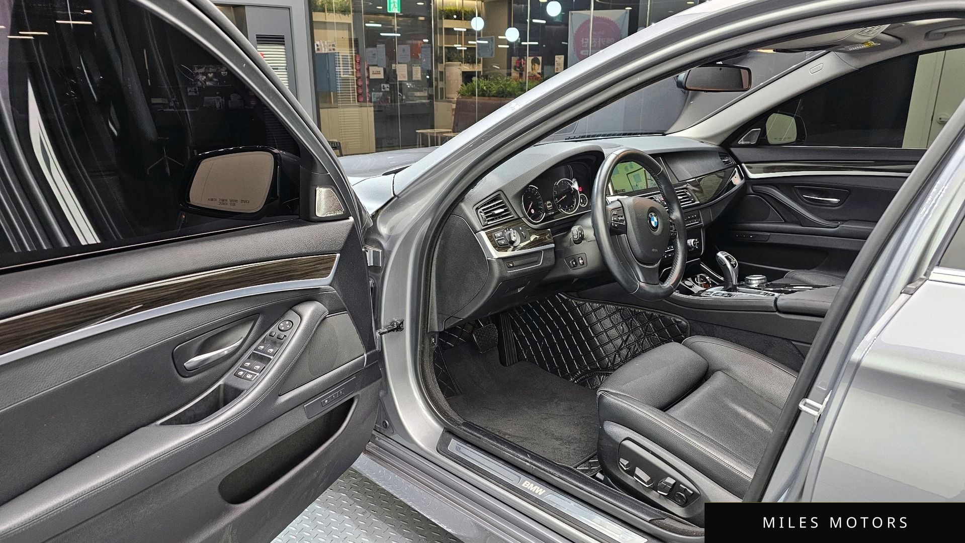 BMW 5 Series (F10) 2015 — миниатюра 11