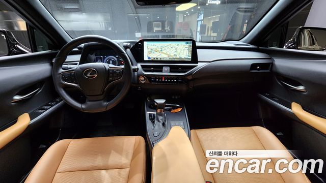 Лексус UX250h 2024 — миниатюра 7