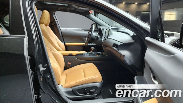 Лексус UX250h 2024 — миниатюра 10