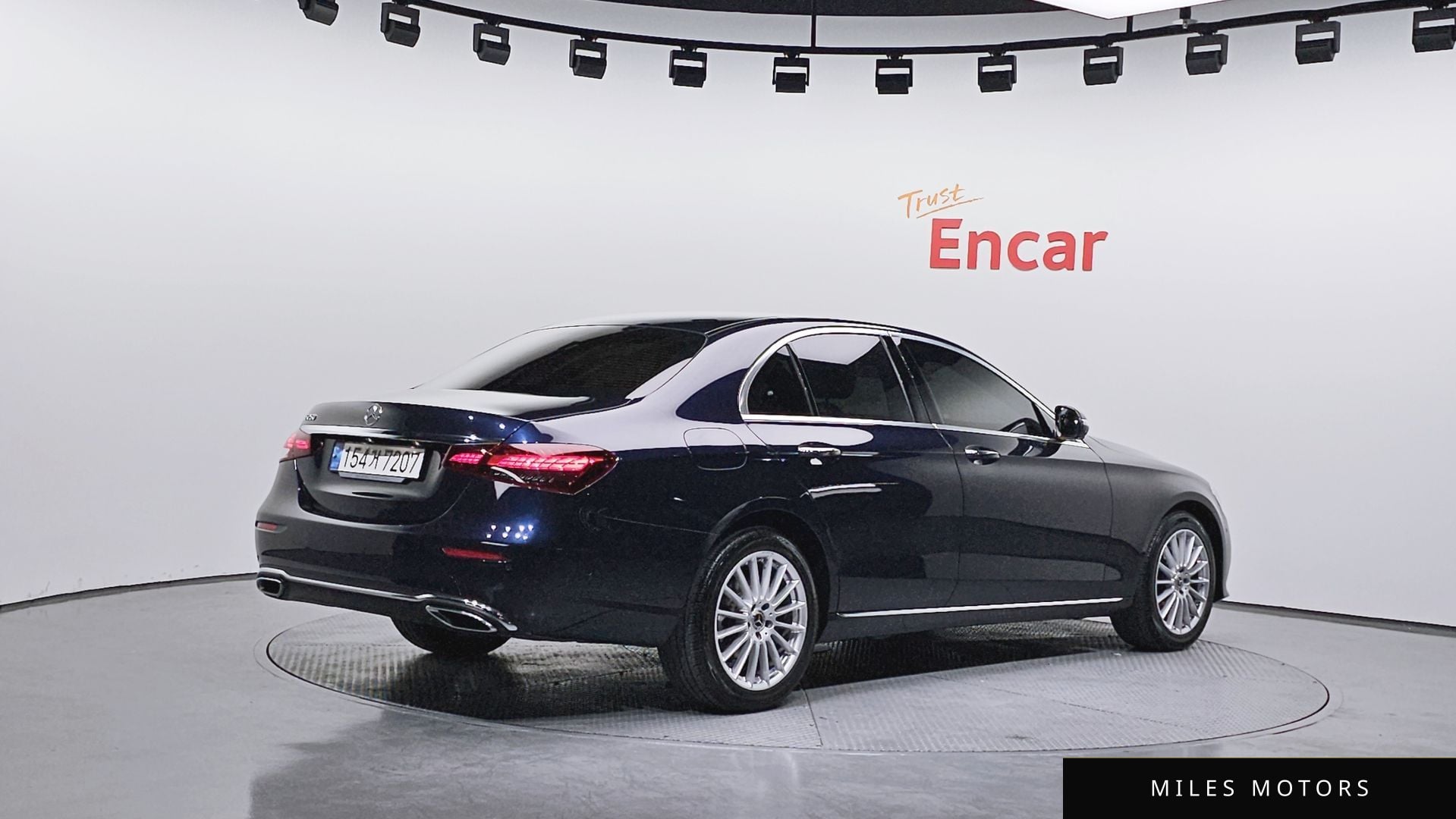 Mercedes-Benz E-Class W213 2022 — миниатюра 2