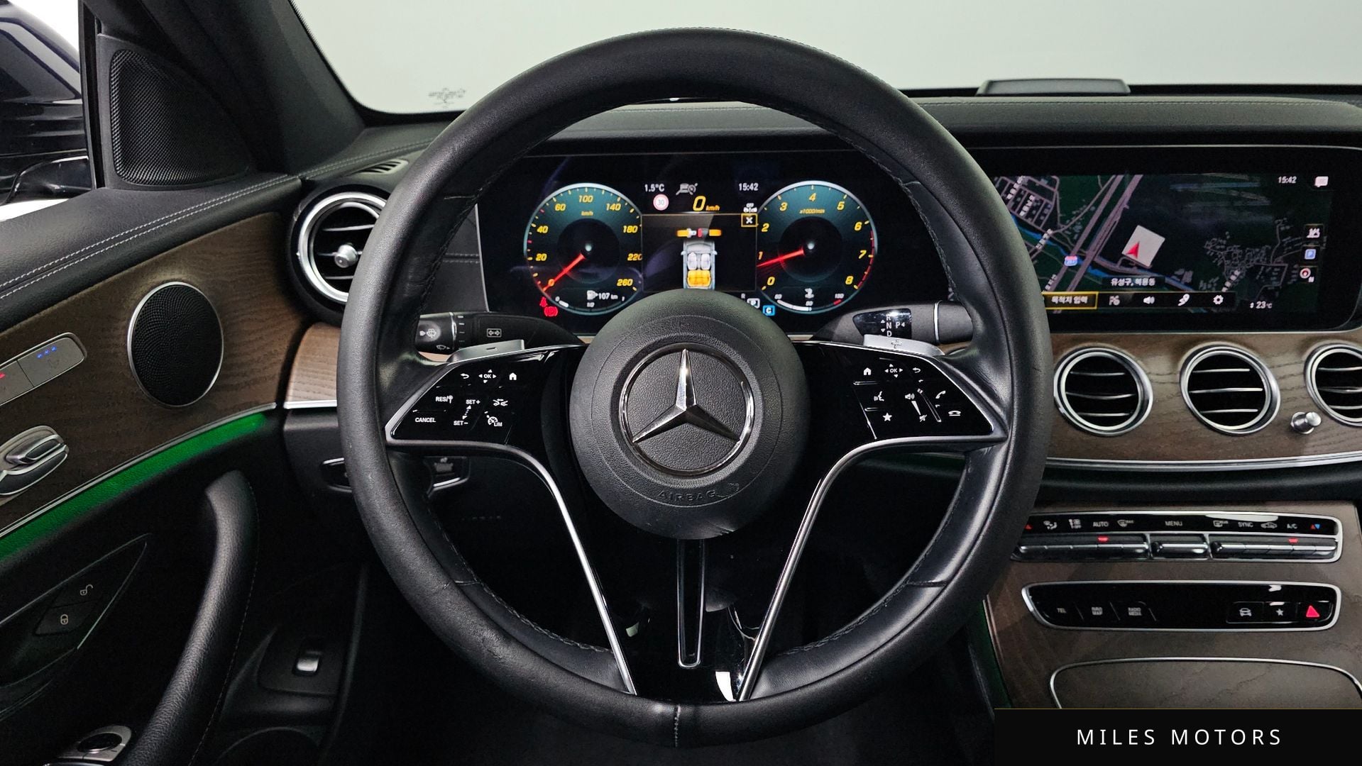 Mercedes-Benz E-Class W213 2022 — миниатюра 14