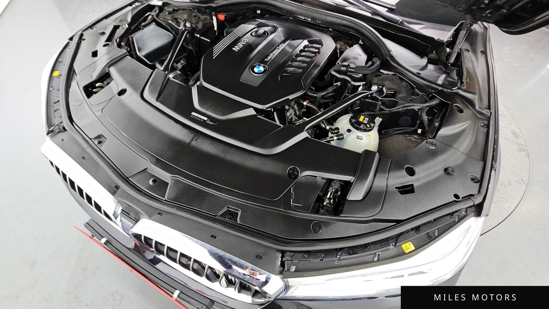 BMW 7 Series (G11) 2019 — миниатюра 6