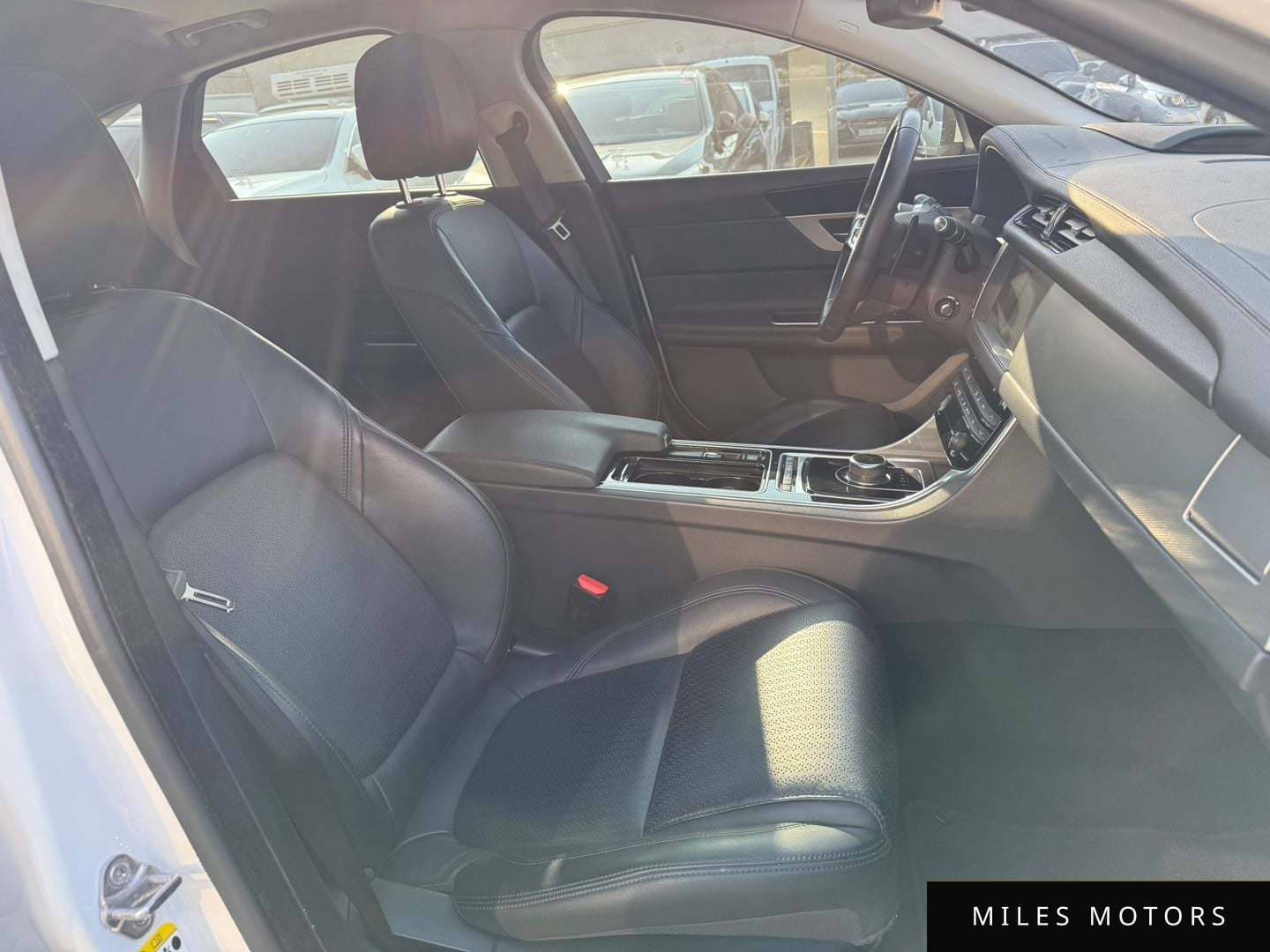 Jaguar XF (X260) 2018 — миниатюра 7