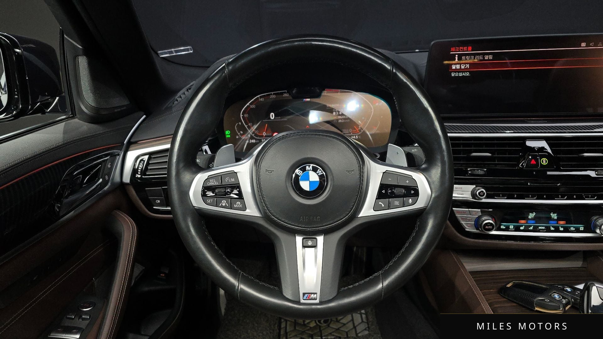 BMW 5시리즈 (G30) 2021 — миниатюра 13