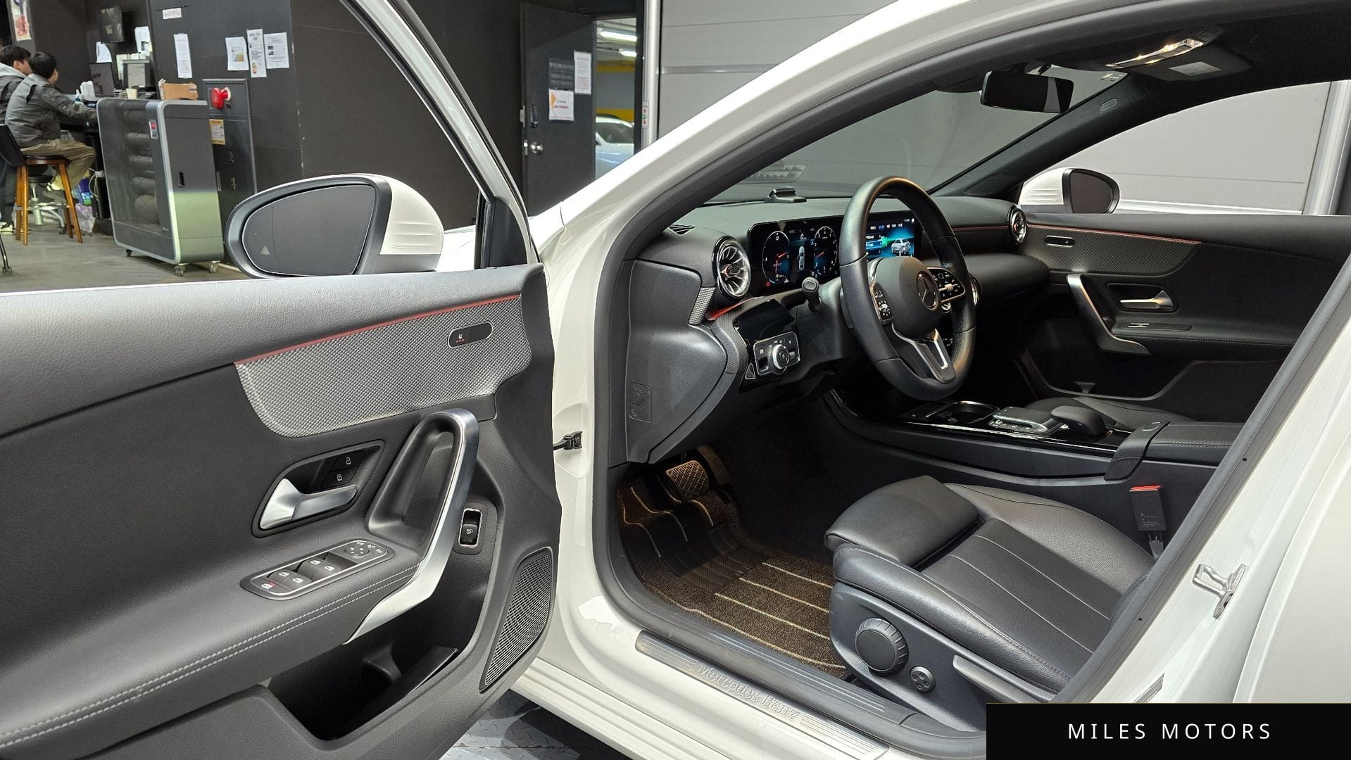 Mercedes-Benz A-Class W177 2022 — миниатюра 11