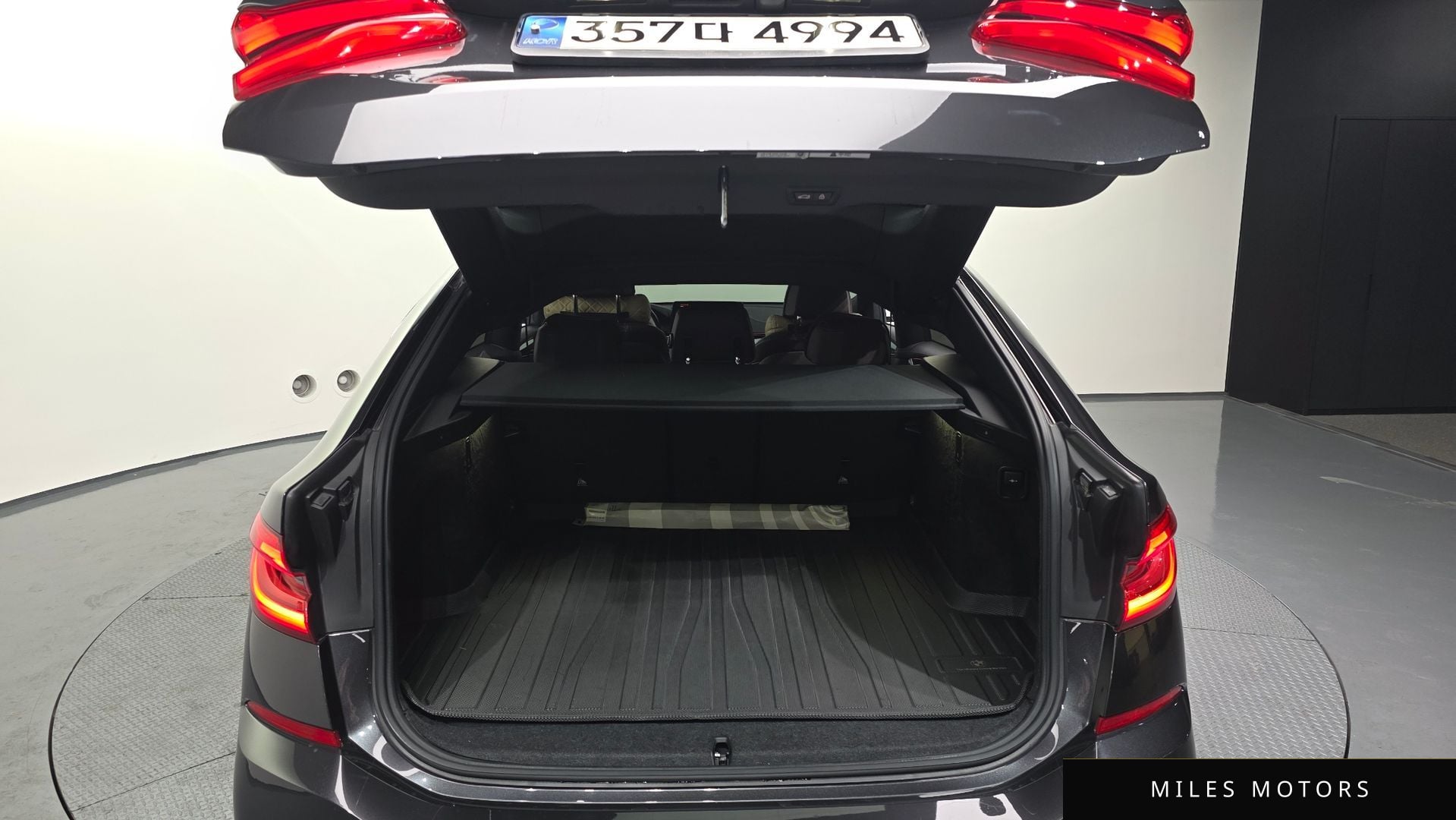 BMW 6시리즈 GT (G32) 2021 — миниатюра 20