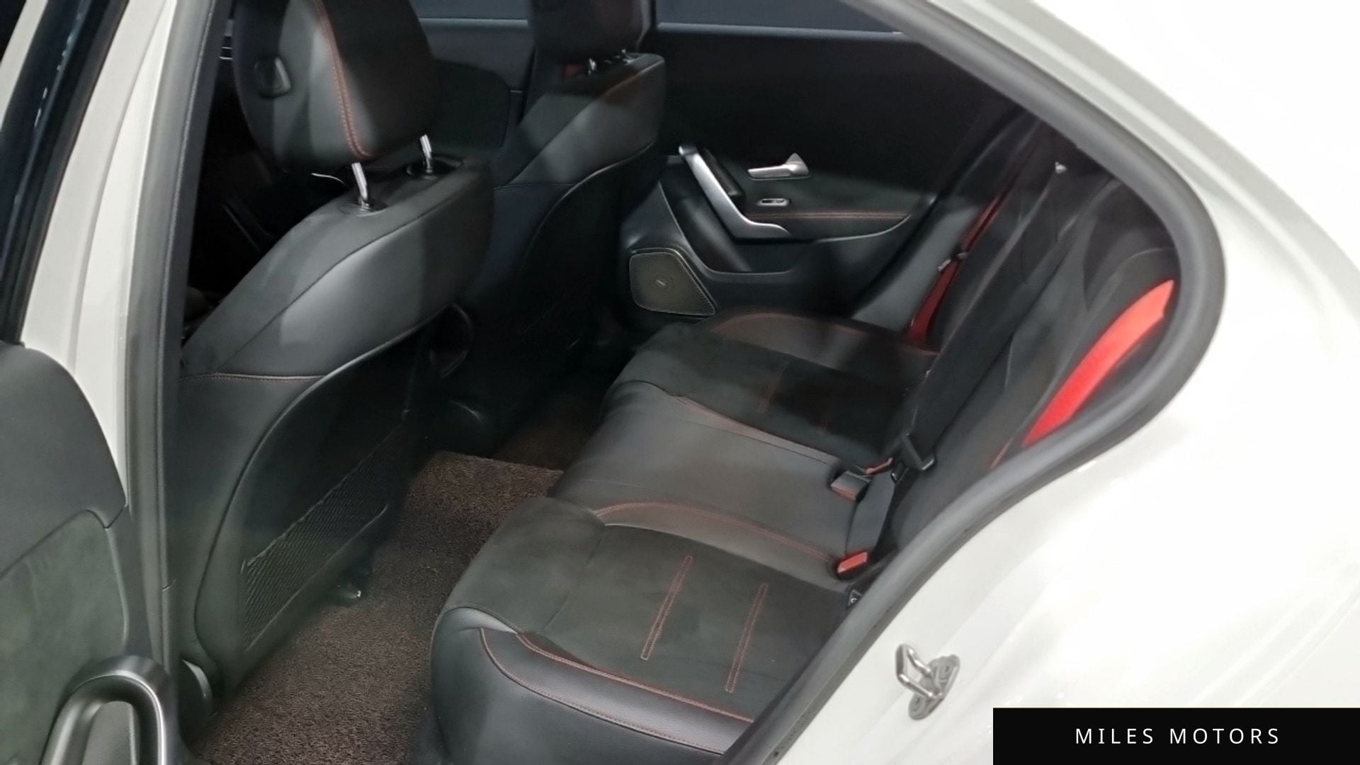 Mercedes-Benz A-Class W177 2023 — миниатюра 11