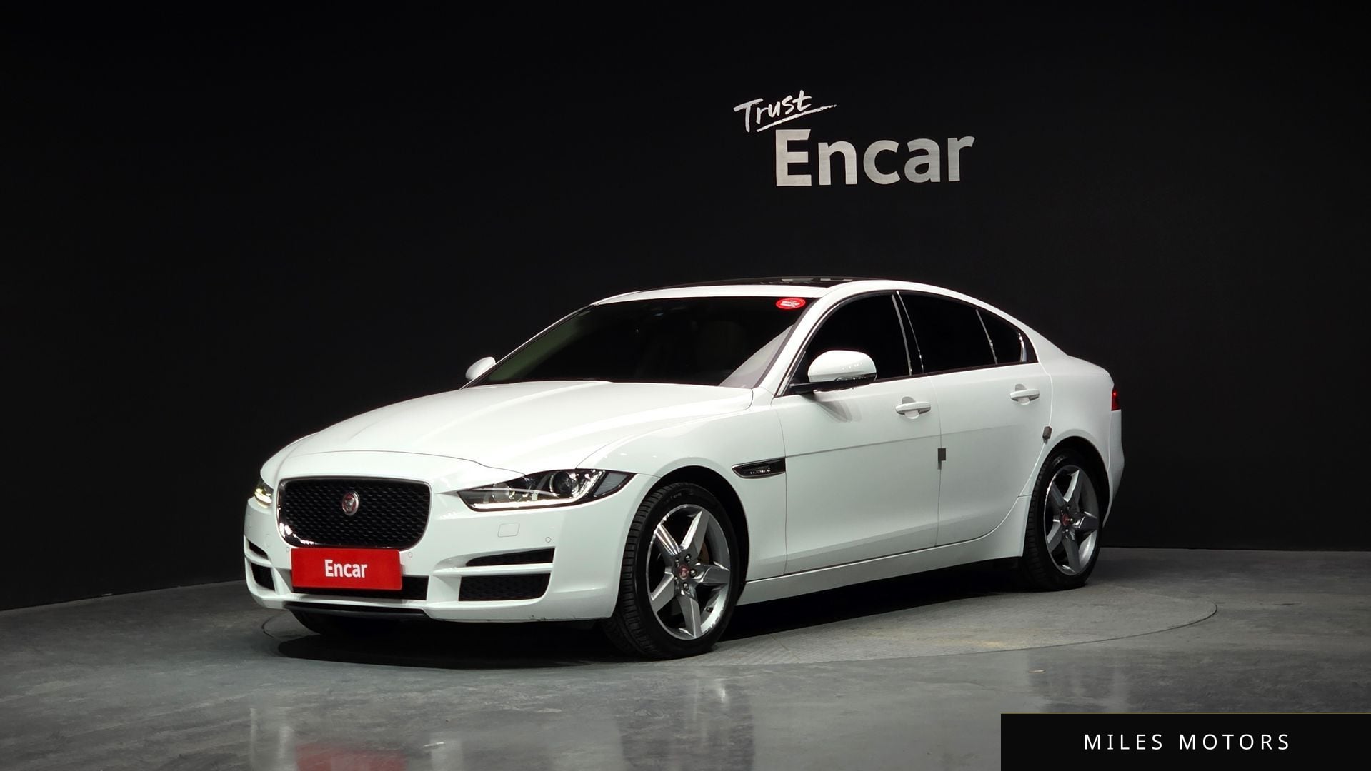 Jaguar XE 2018