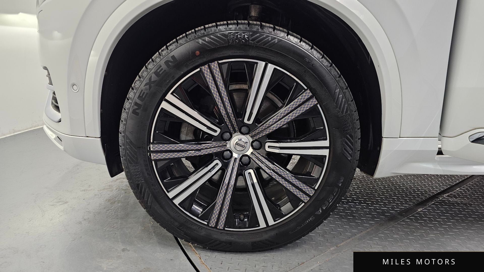 Volvo XC90 2020 — миниатюра 5