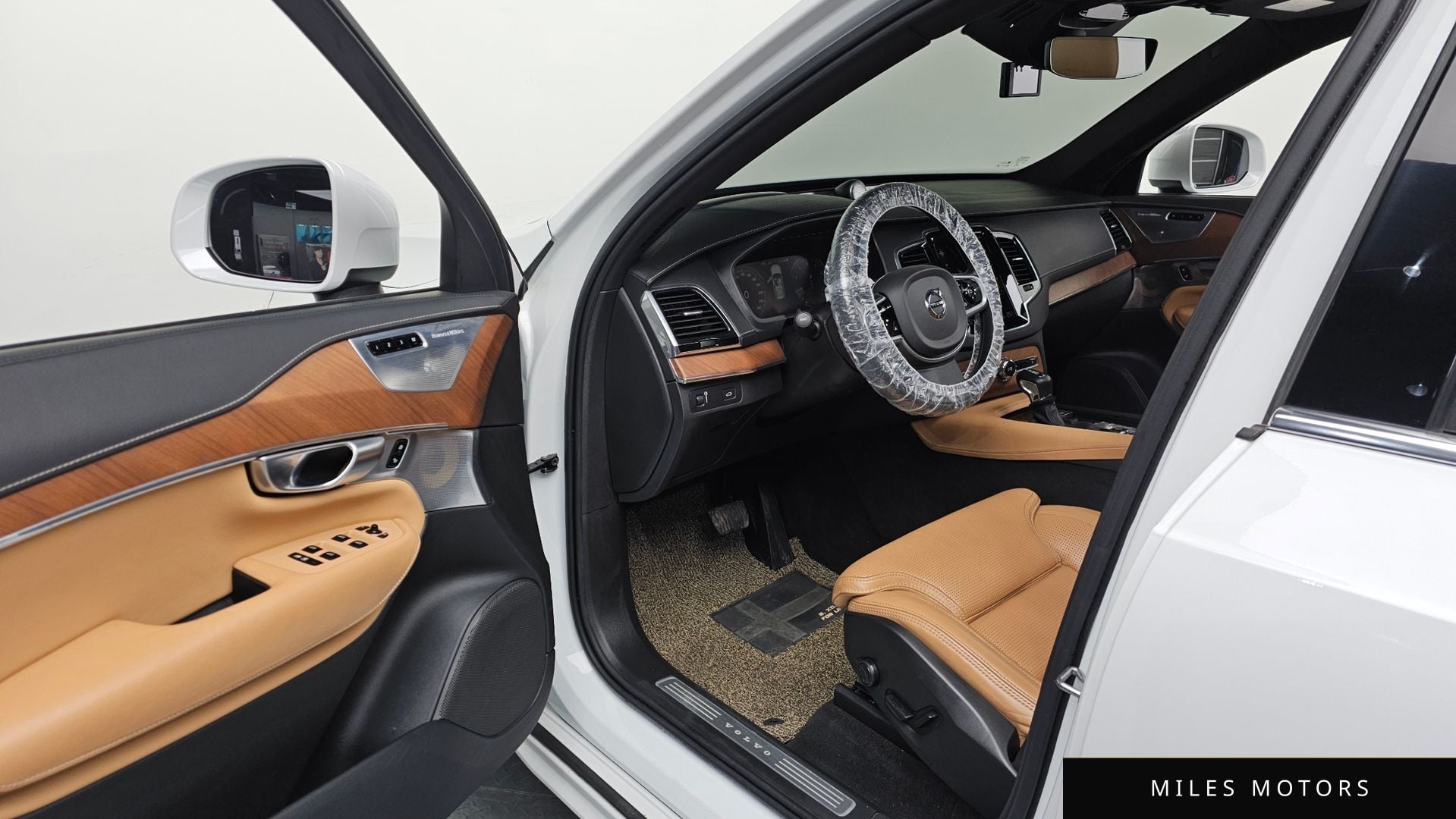 Volvo XC90 2020 — миниатюра 10