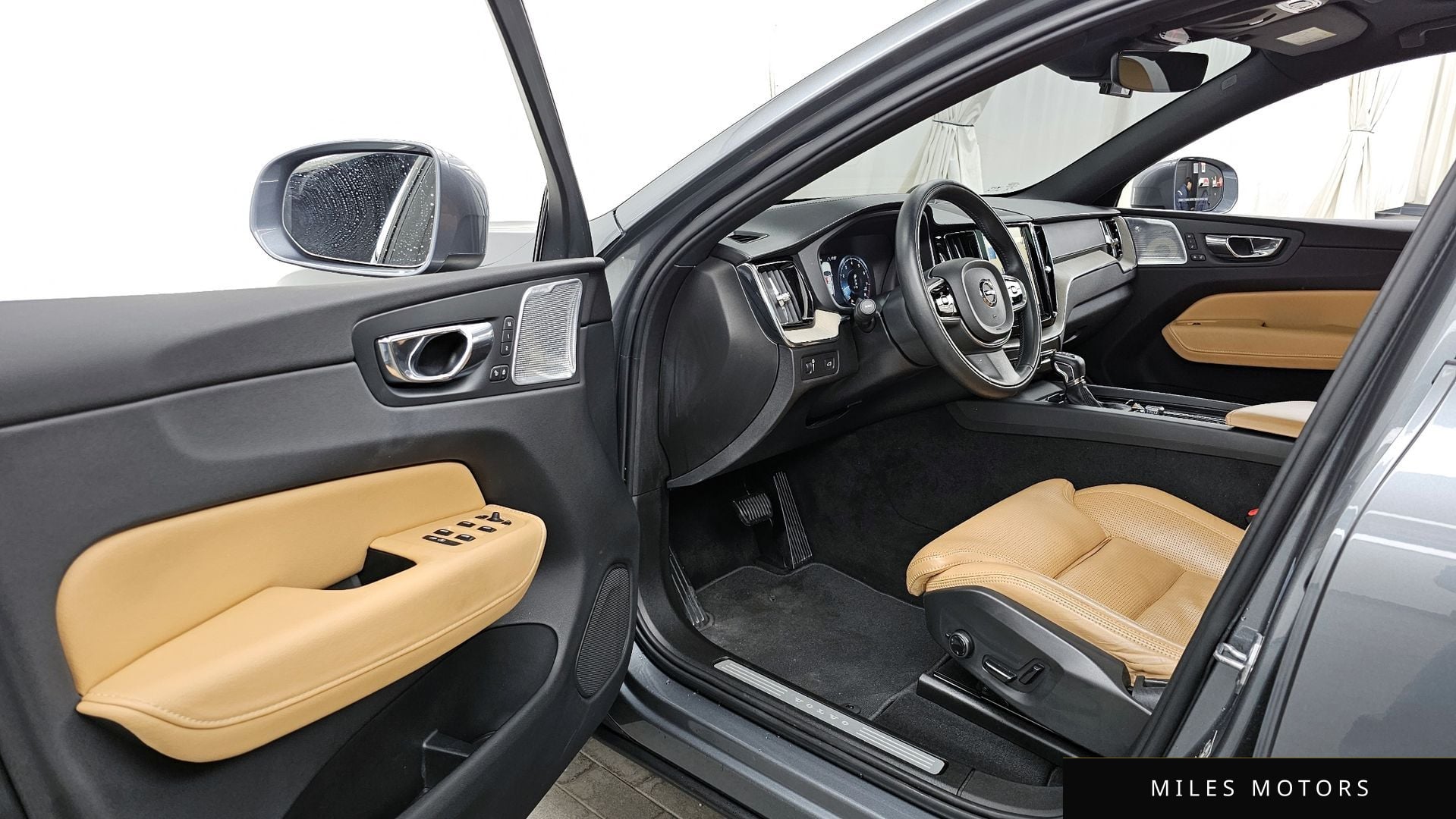 Volvo XC60 2018 — миниатюра 10