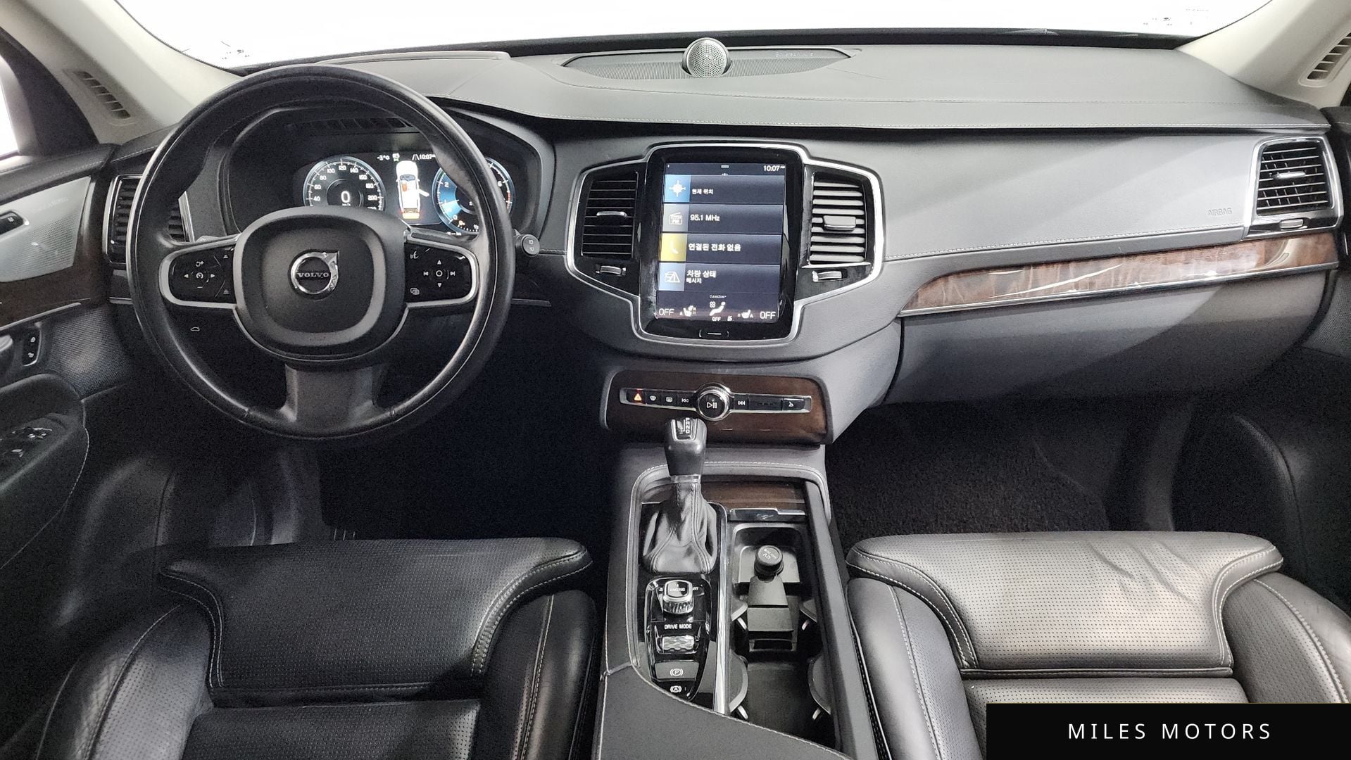 Volvo XC90 2017 — миниатюра 7