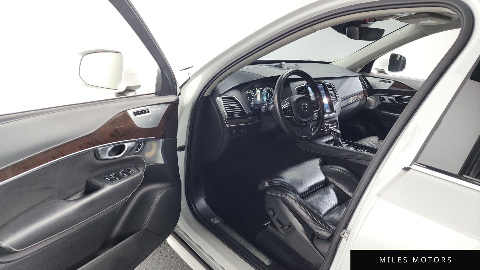 Volvo XC90 2017 — миниатюра 10