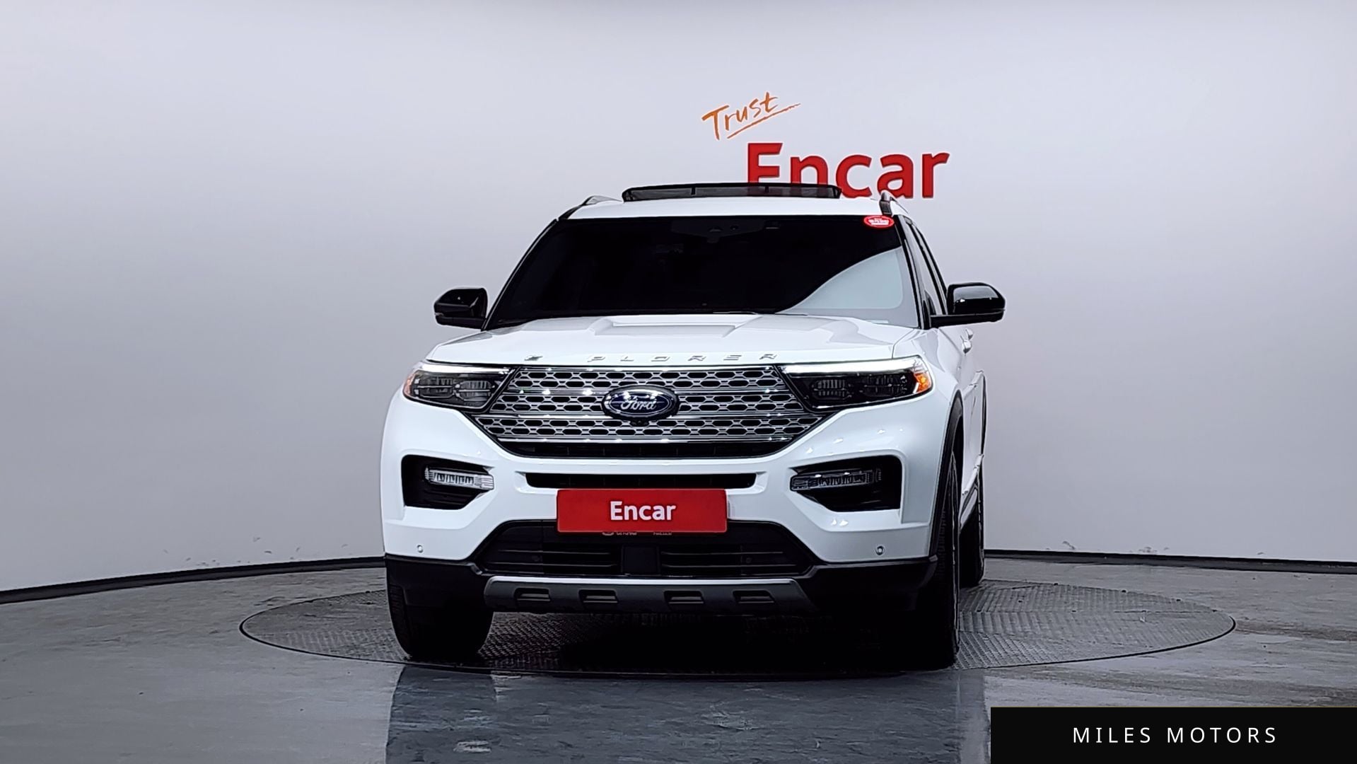 Ford Explorer 2022 — миниатюра 3
