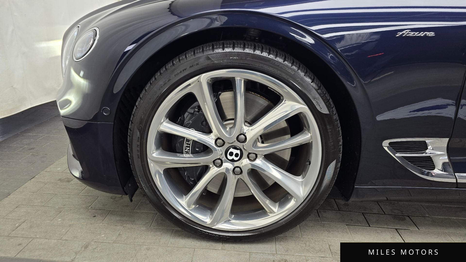 Bentley Continental GT 2023 — миниатюра 5
