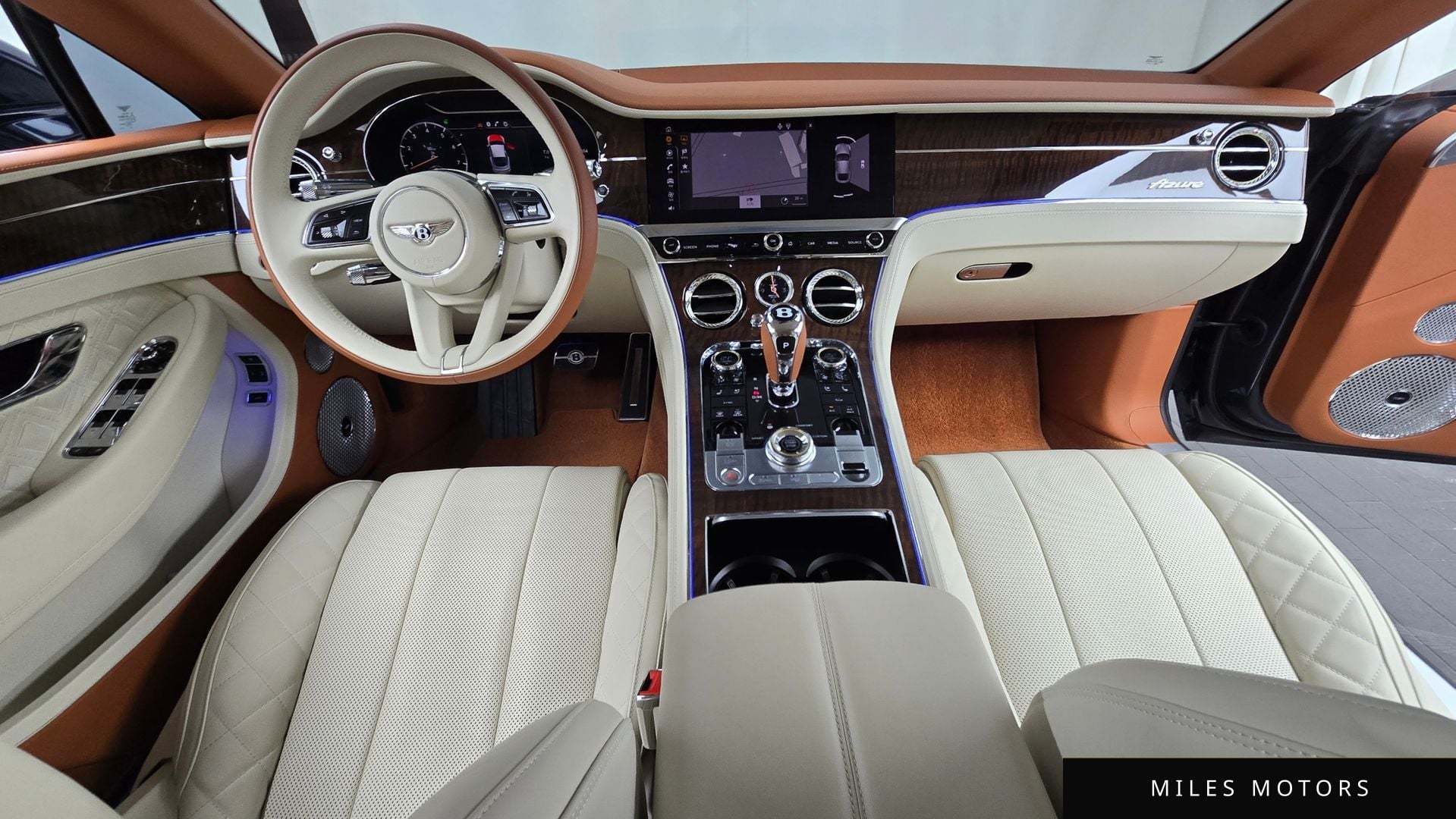 Bentley Continental GT 2023 — миниатюра 7