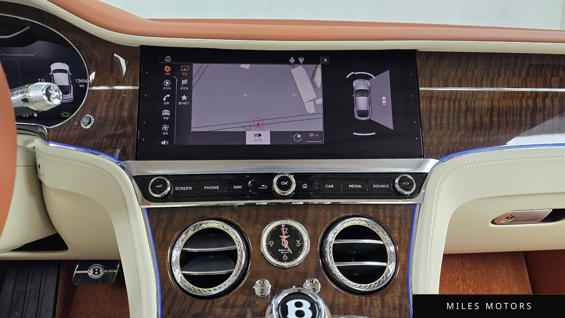 Bentley Continental GT 2023 — миниатюра 14