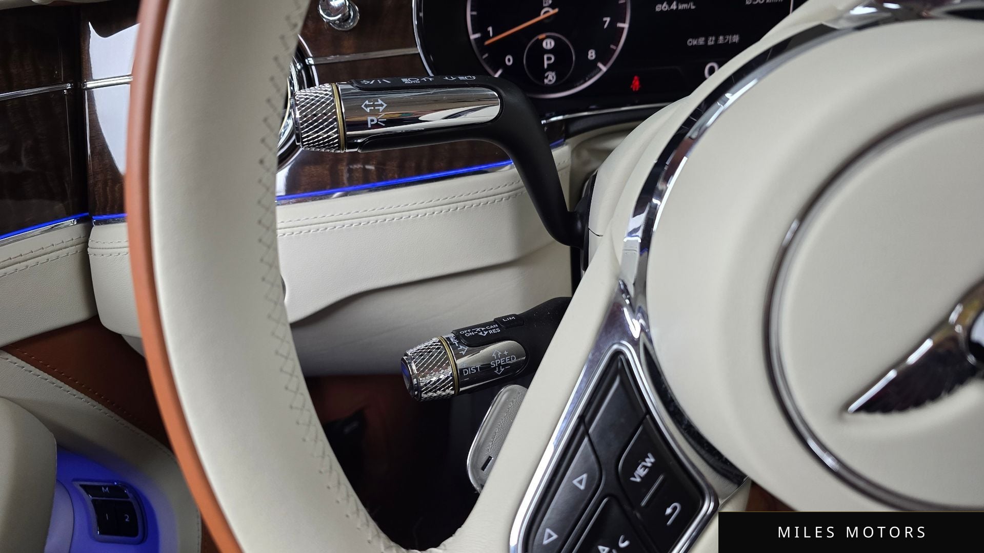 Bentley Continental GT 2023 — миниатюра 19