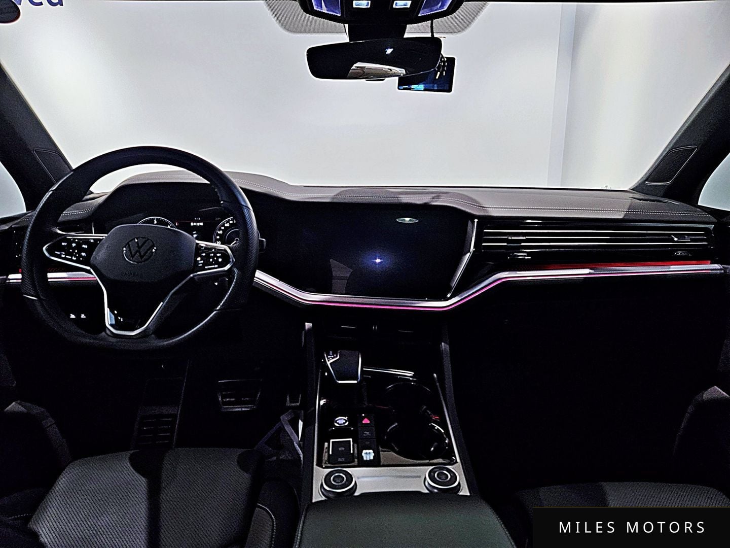 Volkswagen 투아렉 2023 — миниатюра 7
