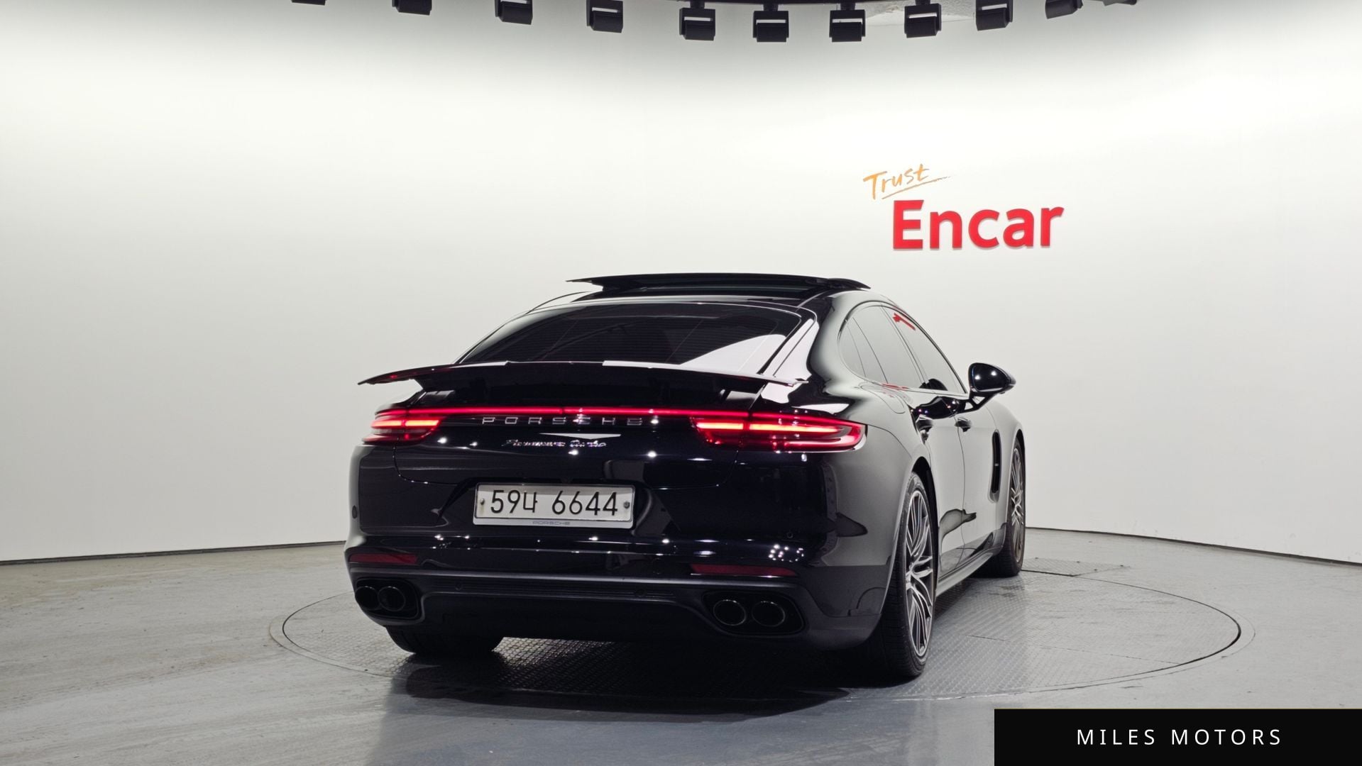 Porsche Panamera 2019 — миниатюра 4