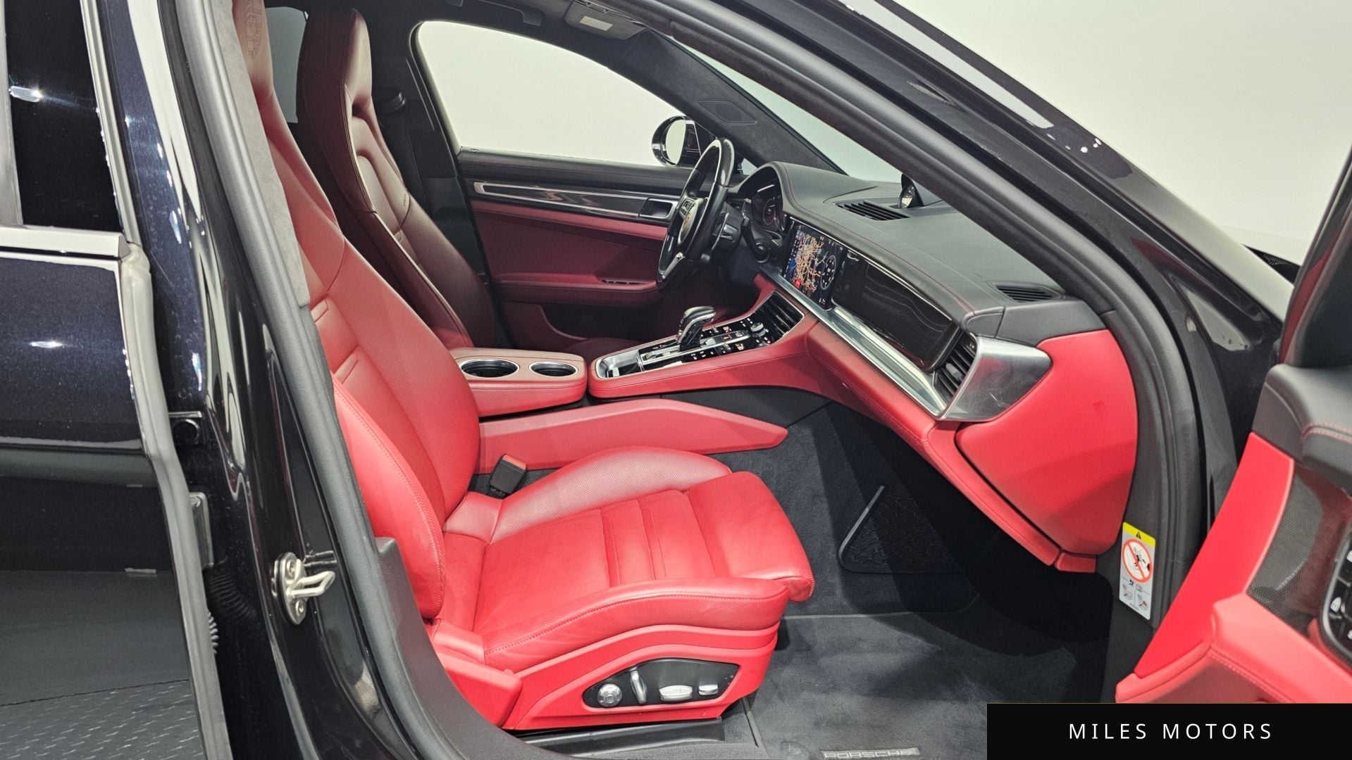 Porsche Panamera 2019 — миниатюра 11