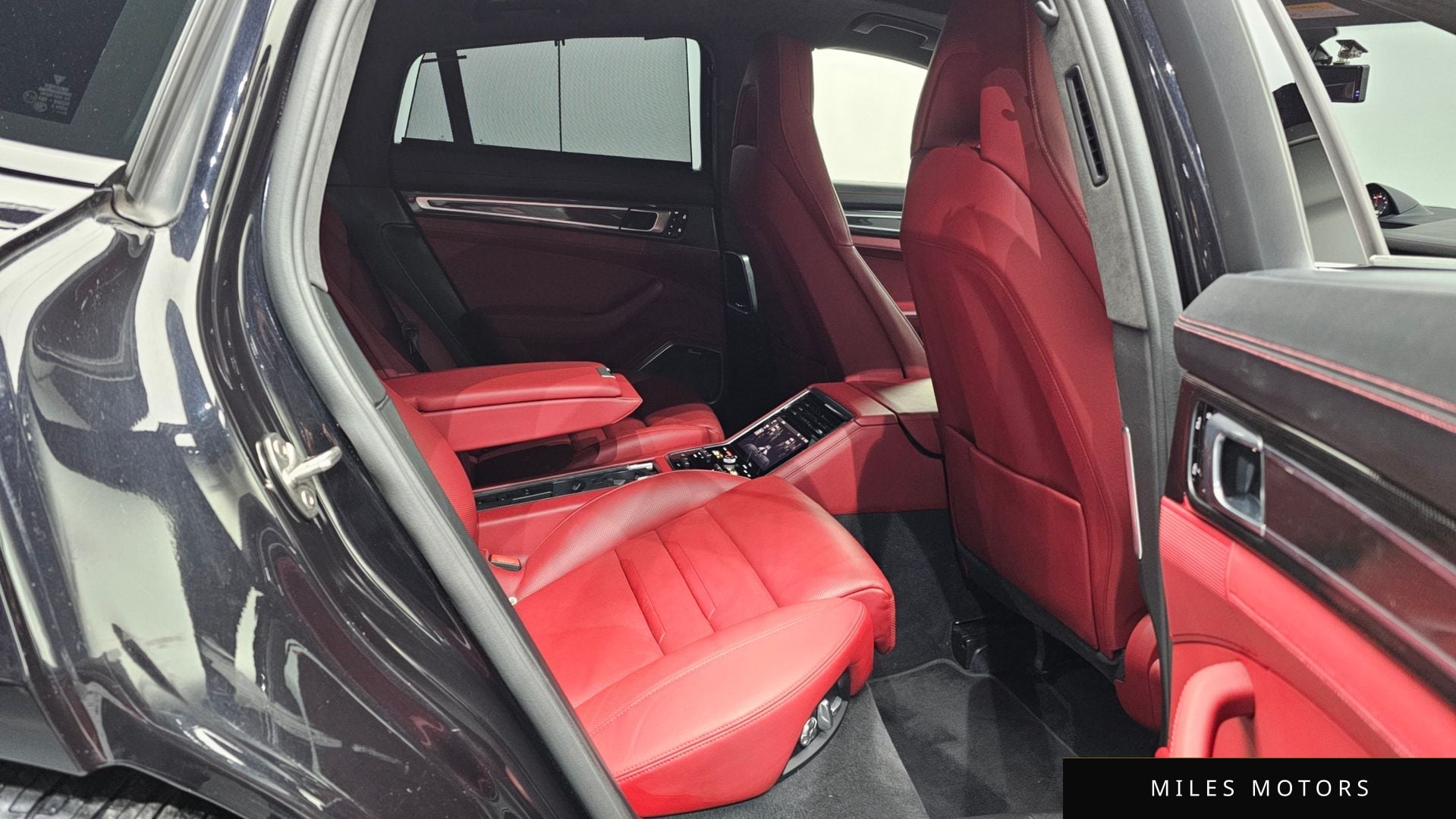 Porsche Panamera 2019 — миниатюра 12