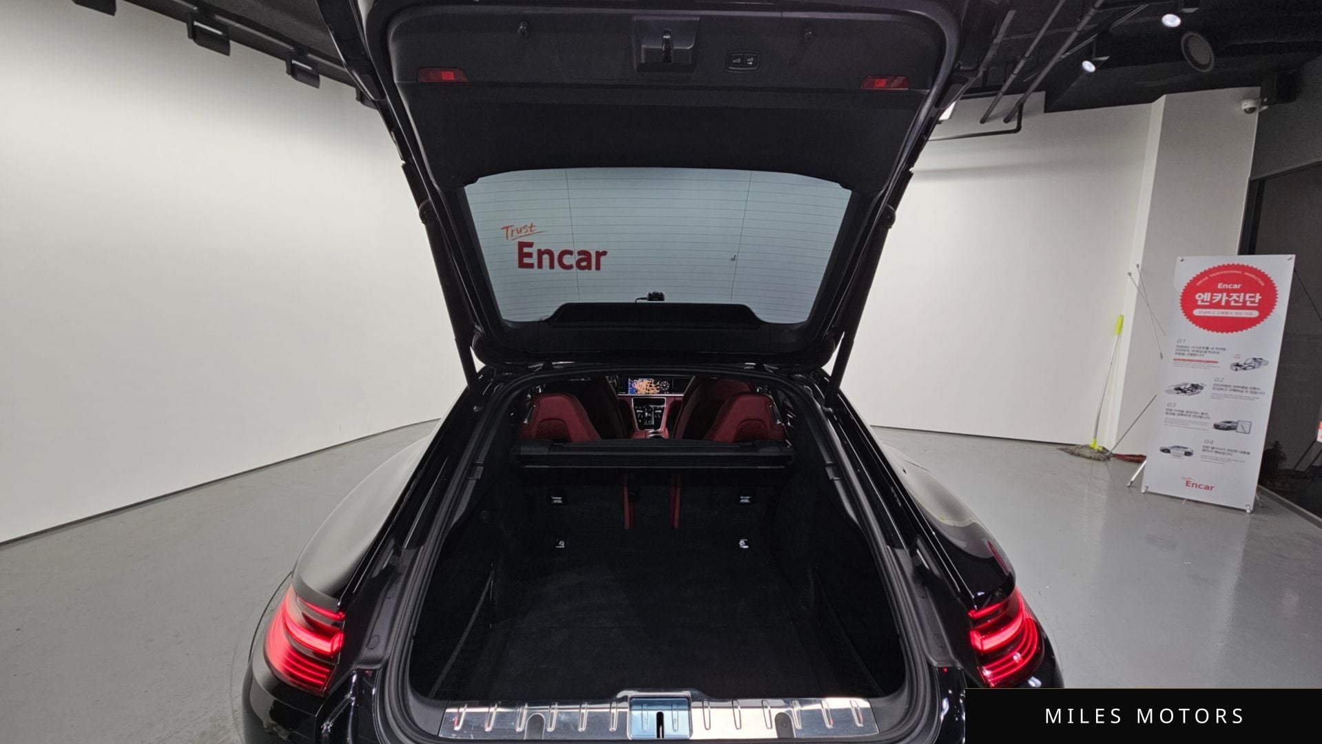 Porsche Panamera 2019 — миниатюра 20