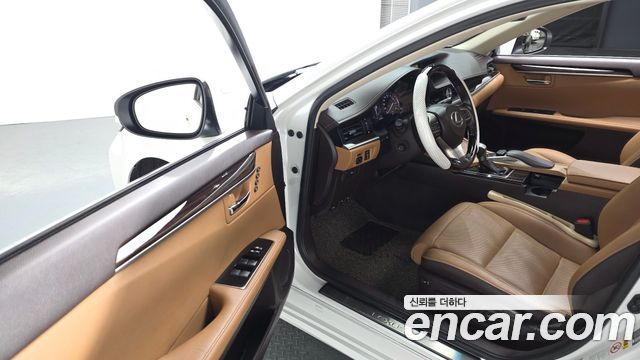Лексус ES350 2016 — миниатюра 16