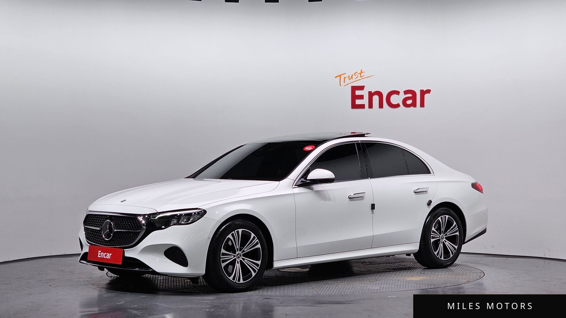 Mercedes-Benz E-클래스 W214 2024