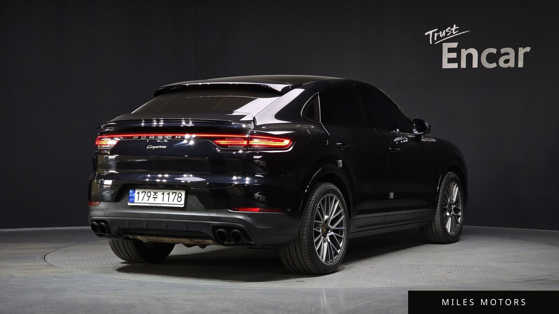 Porsche Cayenne 2022 — миниатюра 2