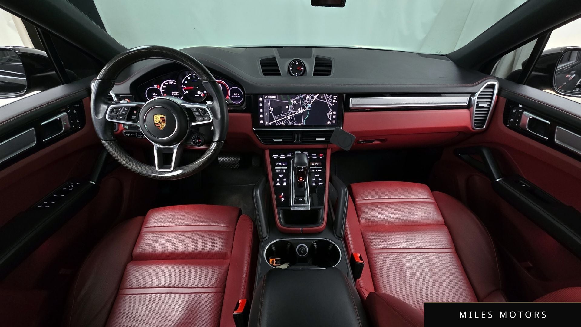 Porsche Cayenne 2022 — миниатюра 7